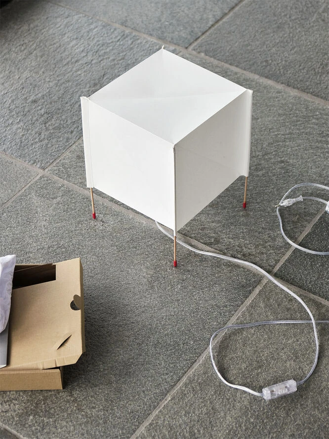 Hay Paper Cube Table Lamp - Billede 4