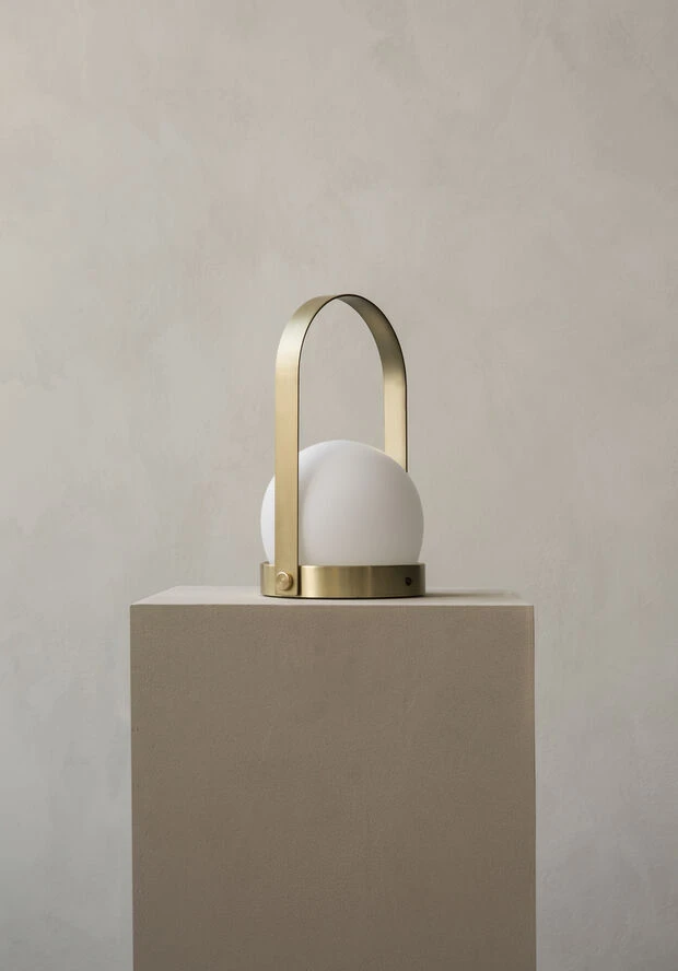 Menu Carrie Table Lamp, Brushed Brass Brushed Brass - Billede 4